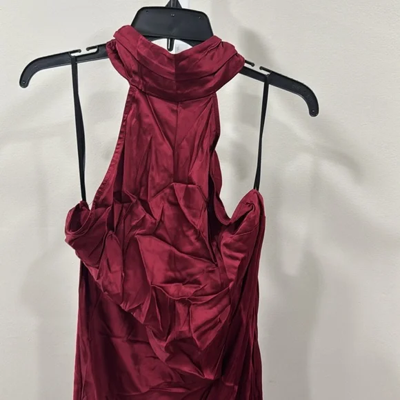 House of Harlow 1960 x REVOLVE Astra Gown in Burgundy - Picture 7 of 15
